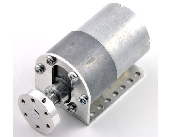 Pololu Universal Aluminum Mounting Hub for 6mm Shaft, M3 Holes (2-Pack)_Motor mountet topview