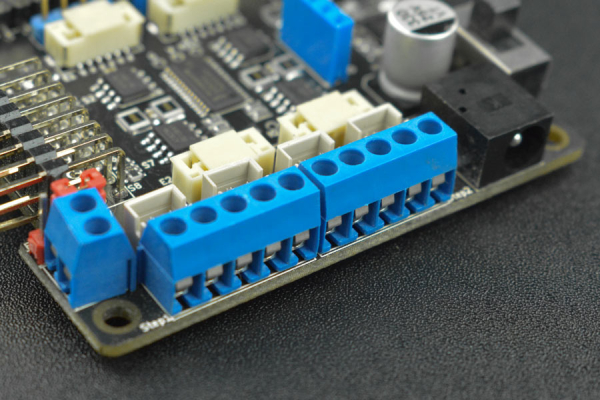 Raspberry Pi Motor Driving Expansion Board, kompatibel med Raspberry Pi 4B, 3B+, 3B, Zero.