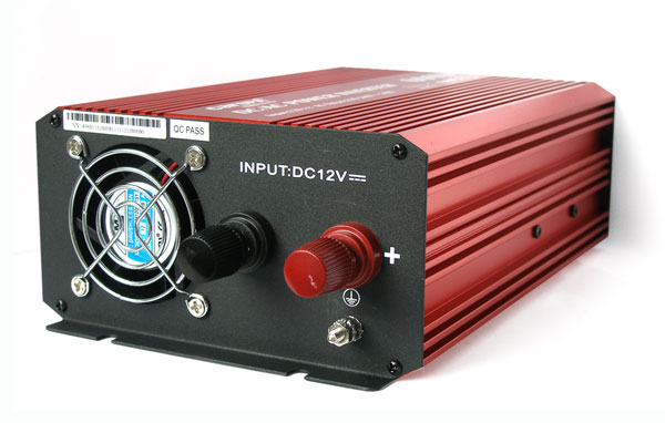 Power inverter CARSPA P600 12V/230V 600W pure sine wave USB