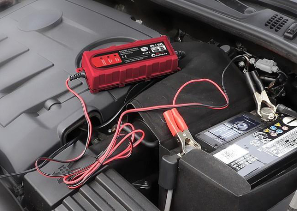 Battery charger COMPASS 07142 6/12V