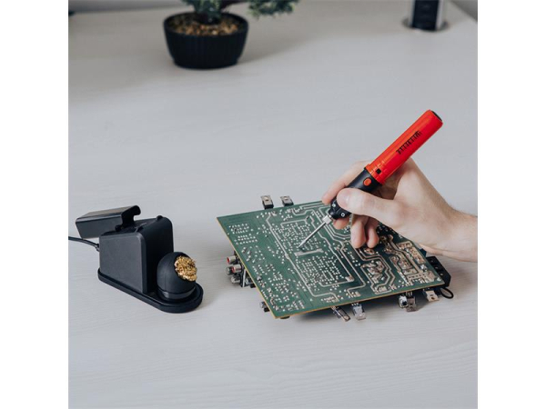 Soldering station FAHRENHEIT 28025 wireless