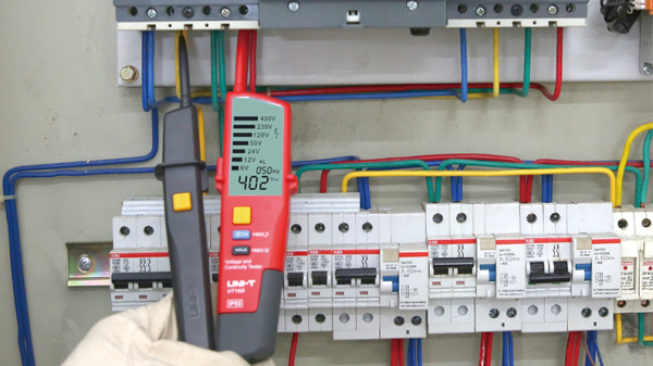 Voltage detector UNI-T UT18D