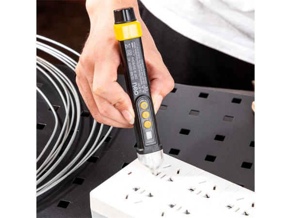 Tester DELI EDL8011