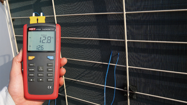 Digital thermometer UNI-T UT325