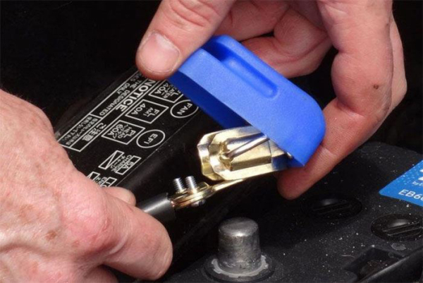 Hurtigfrigørelse bilbatteriklemmer TIPA, 1 par