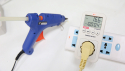 Elforbrugsmåler UNI-T UT230B-EU Stikkontakt 100V-260V 0A-16A