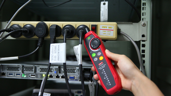 Kabeltester UNI-T UT683KIT - Intelligent kabelsøger med transmitter og modtager
