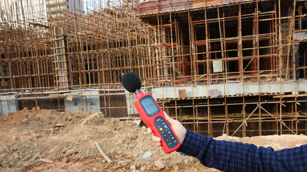 Sound level meter UNI-T  UT352 data logging
