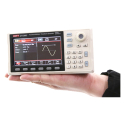 Funktionsgenerator UNI-T UTG962E med to kanaler og DDS digital signal syntese