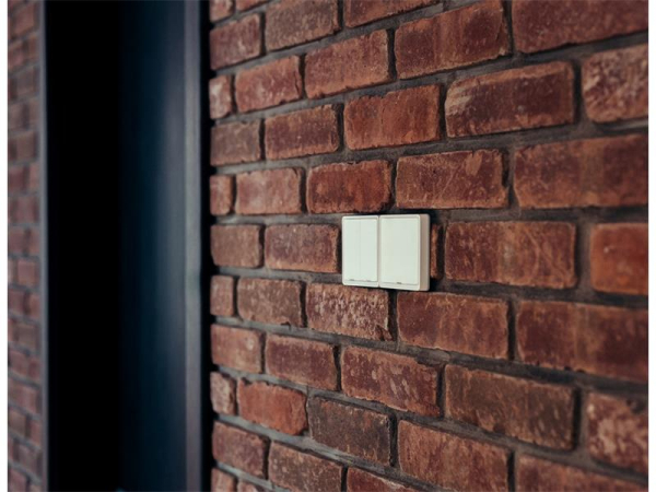 Smart lyskontakt IMMAX NEO 07513L WiFi Tuya, berøringsfølsom, stemmestyring, app-kontrol, installationsvenlig