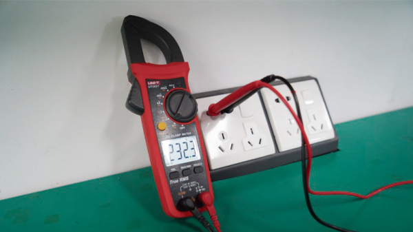 Multimeter UNI-T  UT202F clamp