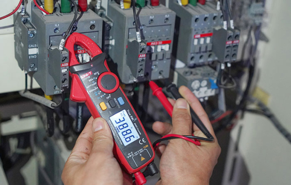 Multimeter UNI-T  UT211B clamp