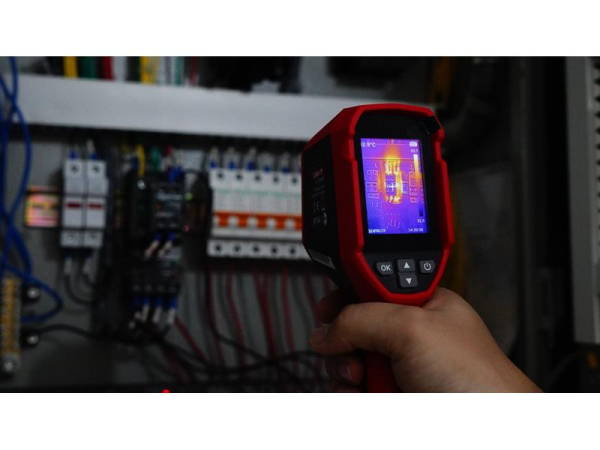 Termisk kamera UNI-T UTi716S med 160x120 pixels infrarød opløsning og 2MP digitalt kamera