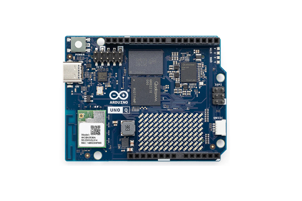 Arduino UNO Q Development Board (4GB LPDDR4, 32GB eMMC)