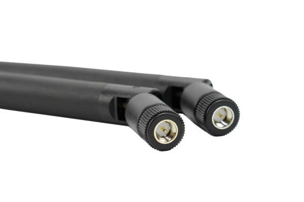 GNSS-RTK High Precision Positioning Kit with LoRa (EU 868 MHz, GPS / GLONASS / Galileo / BDS / QZSS)