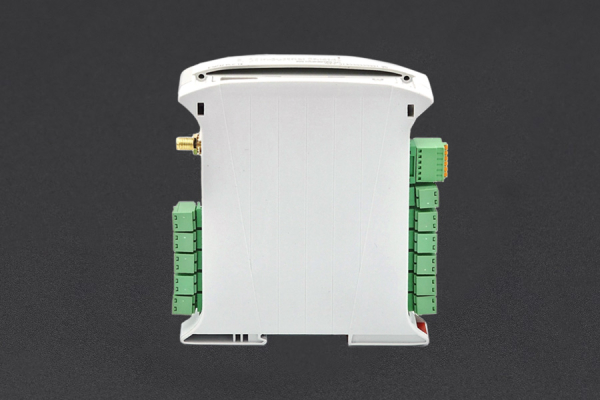 Relay Module - 10 I/Os, ESP32 CPU, Relay Output