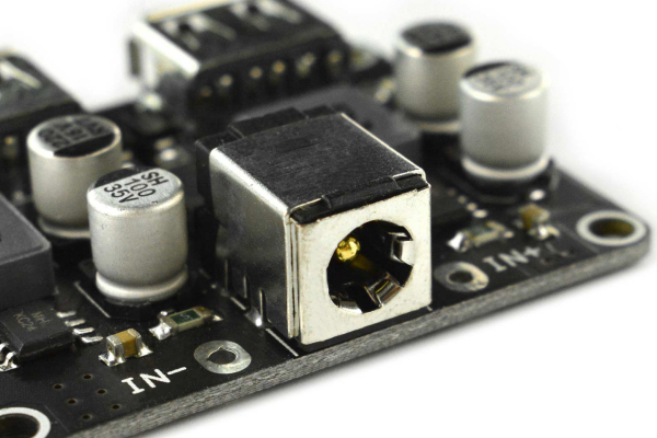 2-way Fast Charge Buck, kompatibel med Raspberry Pi 4B, Jetson Nano.