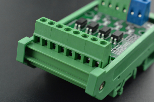 Level Converter 4-Channel (12V to 5V) Optocoupler PNP Output
