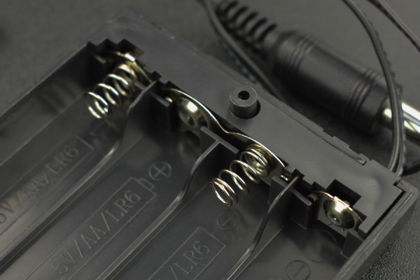 Battery Holder 4×AA, with Power Switch, DC2.1 Jack, Cover