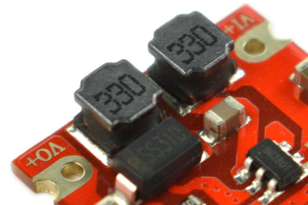 Power DC-DC Automatic Step Up, Down 3~15V to 5V 600mA