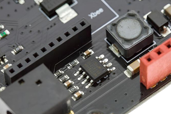 DFRduino M0 Mainboard, 32-bit ARM Cortex-M0, 5V Logic, 72MHz