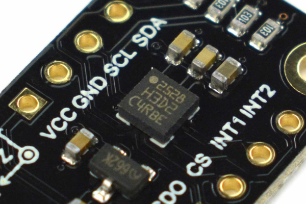 Triple Axis Accelerometer H3LIS200DL (Breakout) 100g/200g, 10uA, 1kHz
