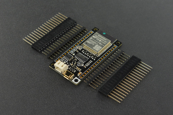 ESP32 udviklingsboard med batteri-interface