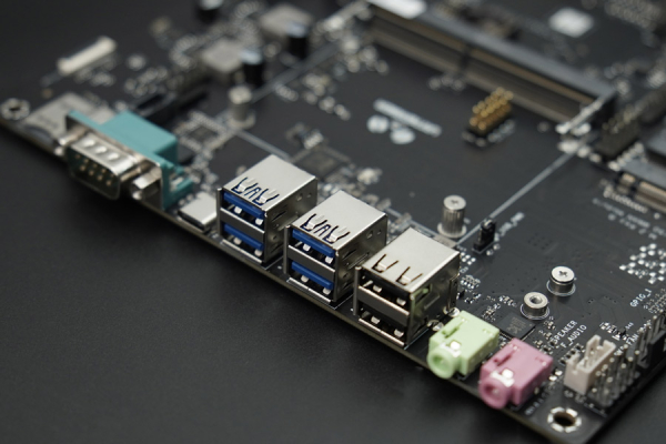 Evaluation Carrier Board, Full-Function, for LattePanda Mu Compute