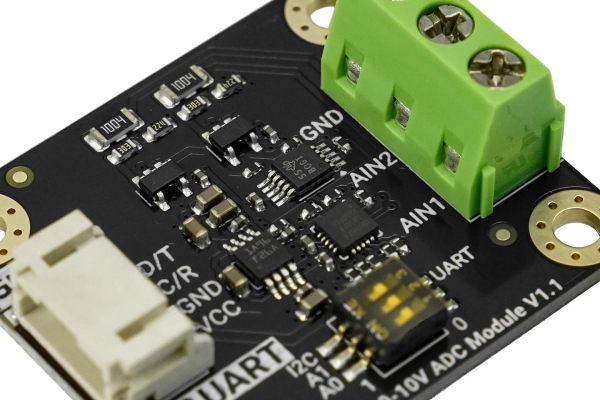 Gravity: 0-10V 15-Bit Dual-Channel High-Precision ADC Module for Arduino / Raspberry Pi / ESP32