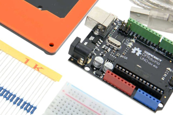 Arduino Zero to Hero Kit, Open-source, Plug & Play, Online Course