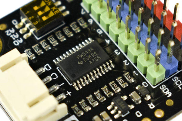 I2C Multiplexer, Digital 1-to-8, 3.3~5V, 8 Ports, Plug & Play