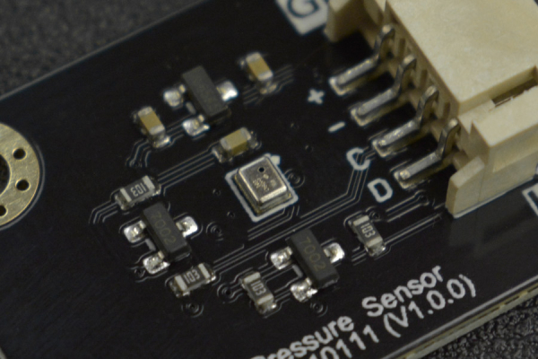 Pressure Sensor ICP-10111, 1Pa Accuracy, 0.4Pa Noise, 0.5Pa/C Offset