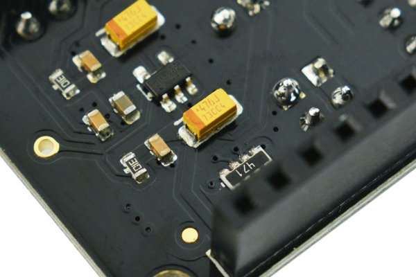 Gravity-interface expansion shield