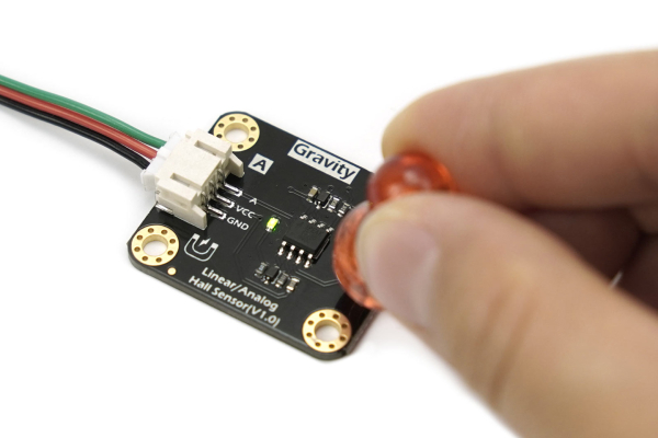 Hall Effect Sensor, Linear, Analog, with ±1200 GS Magnetic Field Range