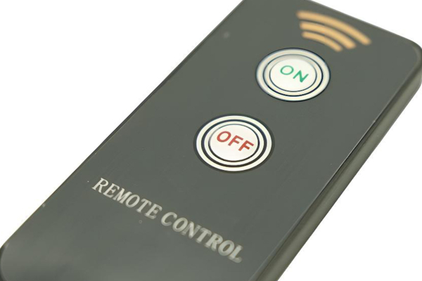 IR Remote Controller, 2-Key, 38Khz, >8m Range, CR2025 Battery