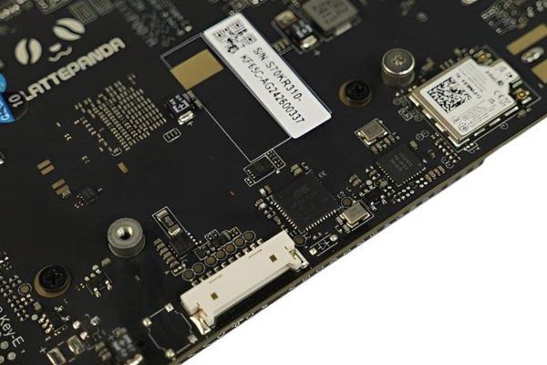 LattePanda 2 Alpha 800s, Titan Case, Streaming Cable, Touch Display