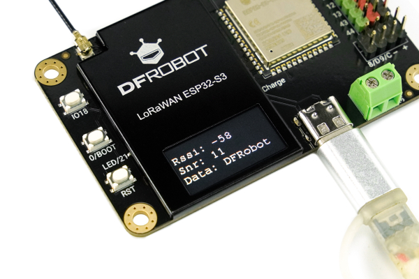 LoRaWAN ESP32-S3 Dev Board with Display for IoT Prototyping &amp; Smart Home