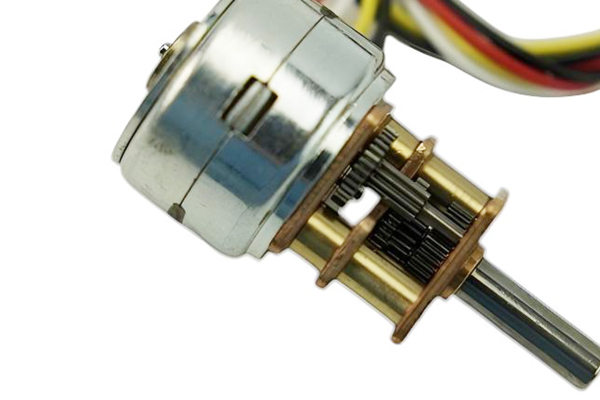 Micro Metal Geared Stepper Motor, 12V 0.6kg.cm, 100:1 Gear, 5-12V