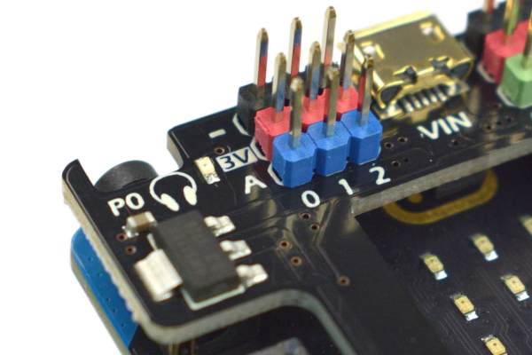 micro:Mate, a Mini & Thin Expansion Board for micro:bit, Gravity Compatible