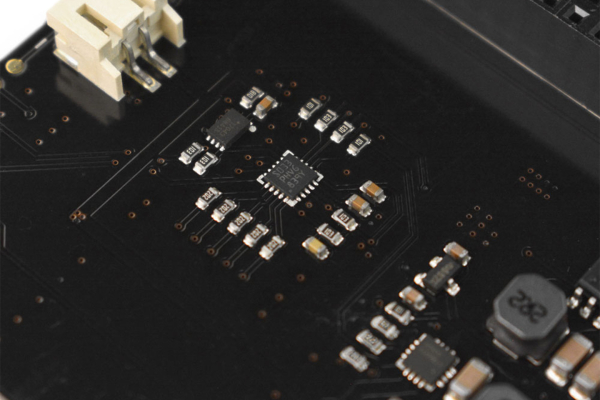 Raspberry Pi UPS HAT, 2A Output, I2C, 5 LEDs, Fuel Gauge