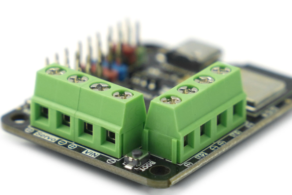 Robot Control Board Romeo ESP32-C3, Supports Wi-Fi & Bluetooth 5