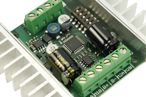 Motor driver, Sabertooth dual 12A, 18V 15A peak, regen drive