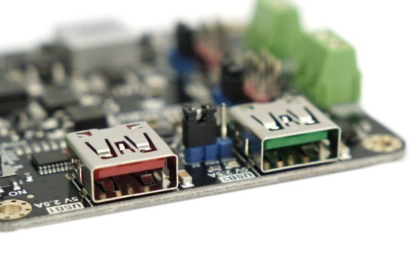 Solar Power Manager 12V Lead-Acid Battery, 4A, MPPT, 5V/12V Outputs