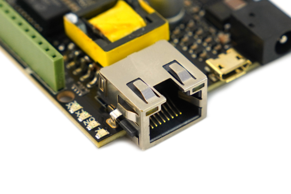 Ethernet-modul med stikforbindelser