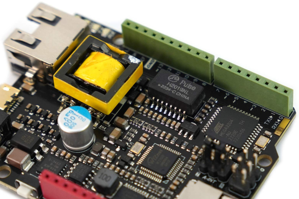 Ethernet-modul til netværk og IoT