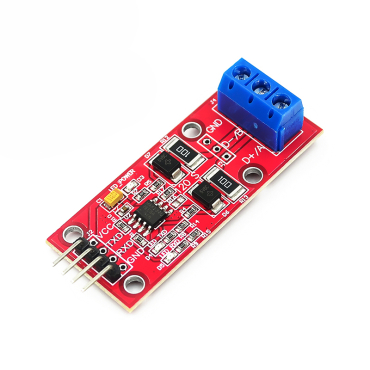MAX3485 TTL til RS485 modul (rødt print) set skråt forfra med blå 3-polet skrueterminal mærket GND, D-/B og D+/A samt 4-benet TTL-pinrække mærket VCC, TXD, RXD og GND og power-LED